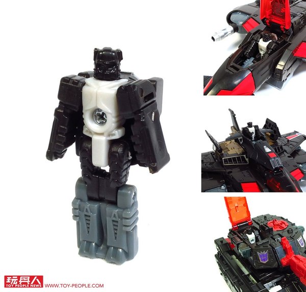 Titans Return Sky Shadow, Brawn And Roadburn Detailed In Hand Photos 47 (47 of 66)